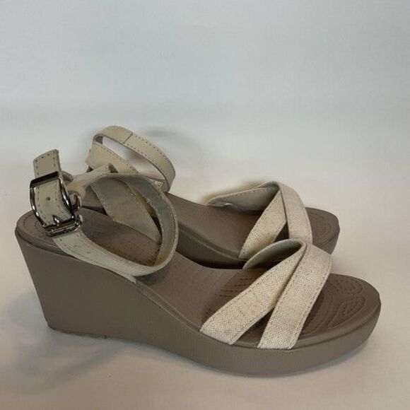 NWOB Crocs Leigh II Ankle Strap Wedge Platform Sandals Women Size 9 Cream/Beige - Picture 1 of 11